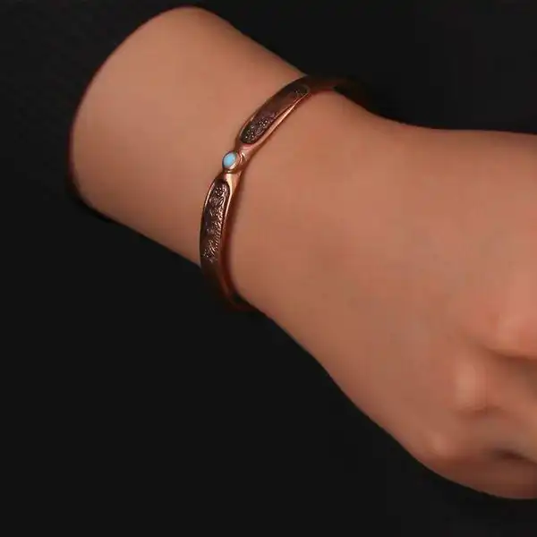 سوار نحاسي على شكل قوس (الرمز: JW07) - الصورة 2