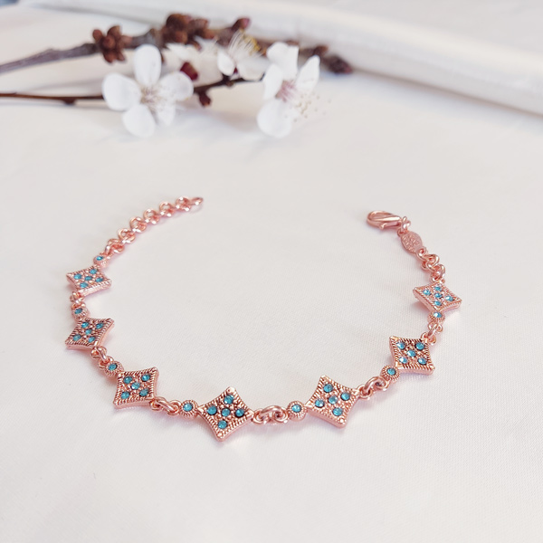 Copper Bracelet with Blue Gems – 7 Diamond-Shaped Links, Elegant Chain Design