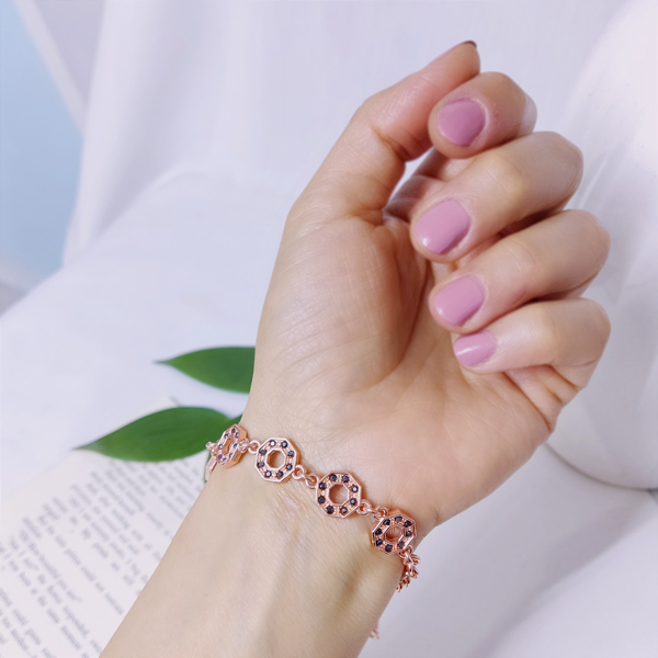 Celestial Glow Copper Bracelet – Elegant Copper Octagon Bracelet with Black Stones