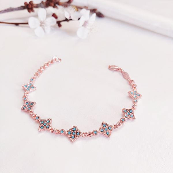 Copper Bracelet with Blue Gems – 7 Diamond-Shaped Links, Elegant Chain Design