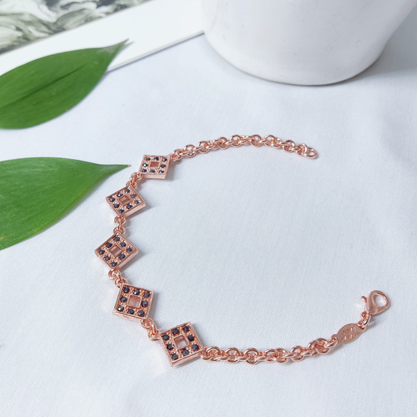 Elegant Geometric Copper Bracelet with Square Links – Women’s Fashion Jewelry