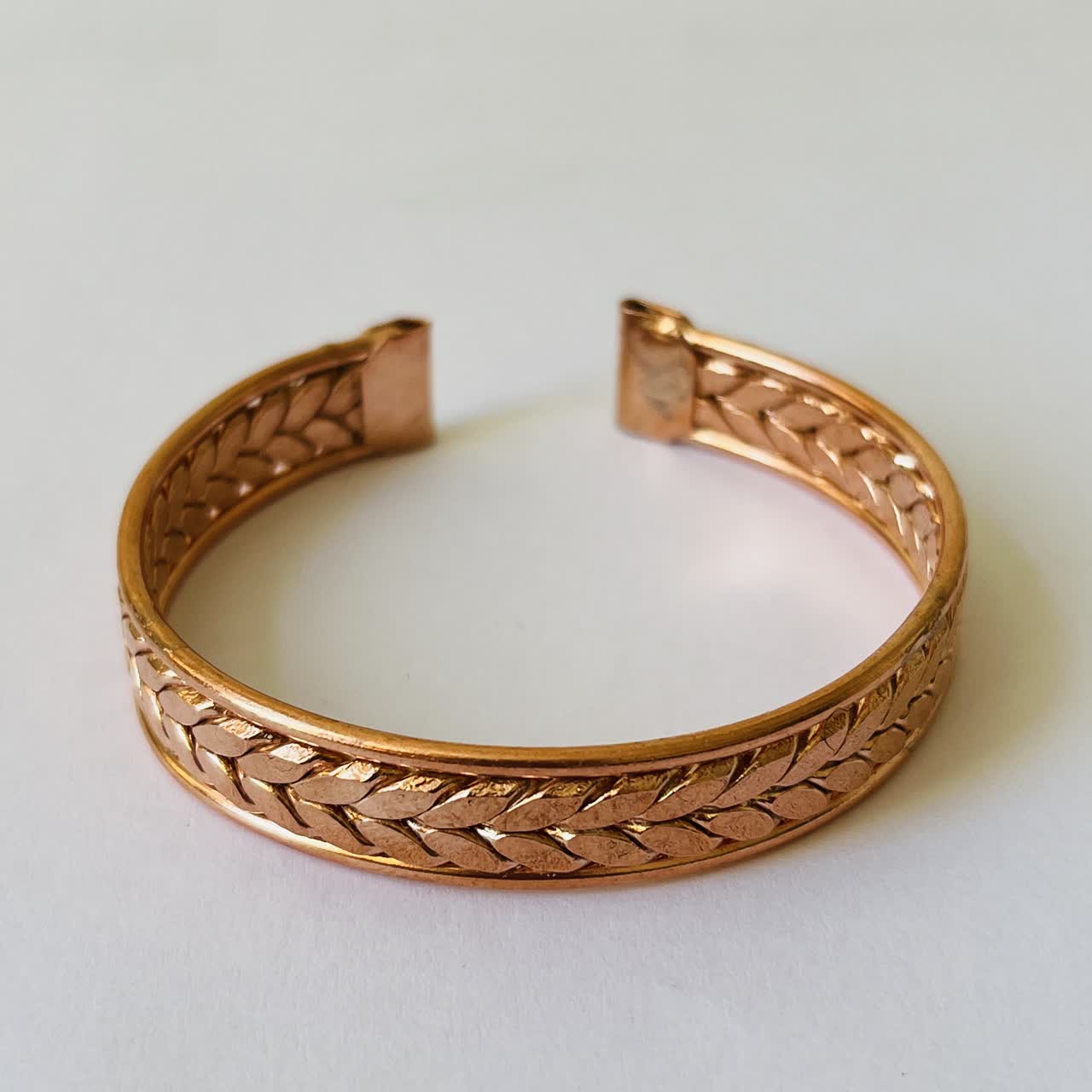 Double Twist Copper Bracelet – Unisex, Adjustable & Pure Copper