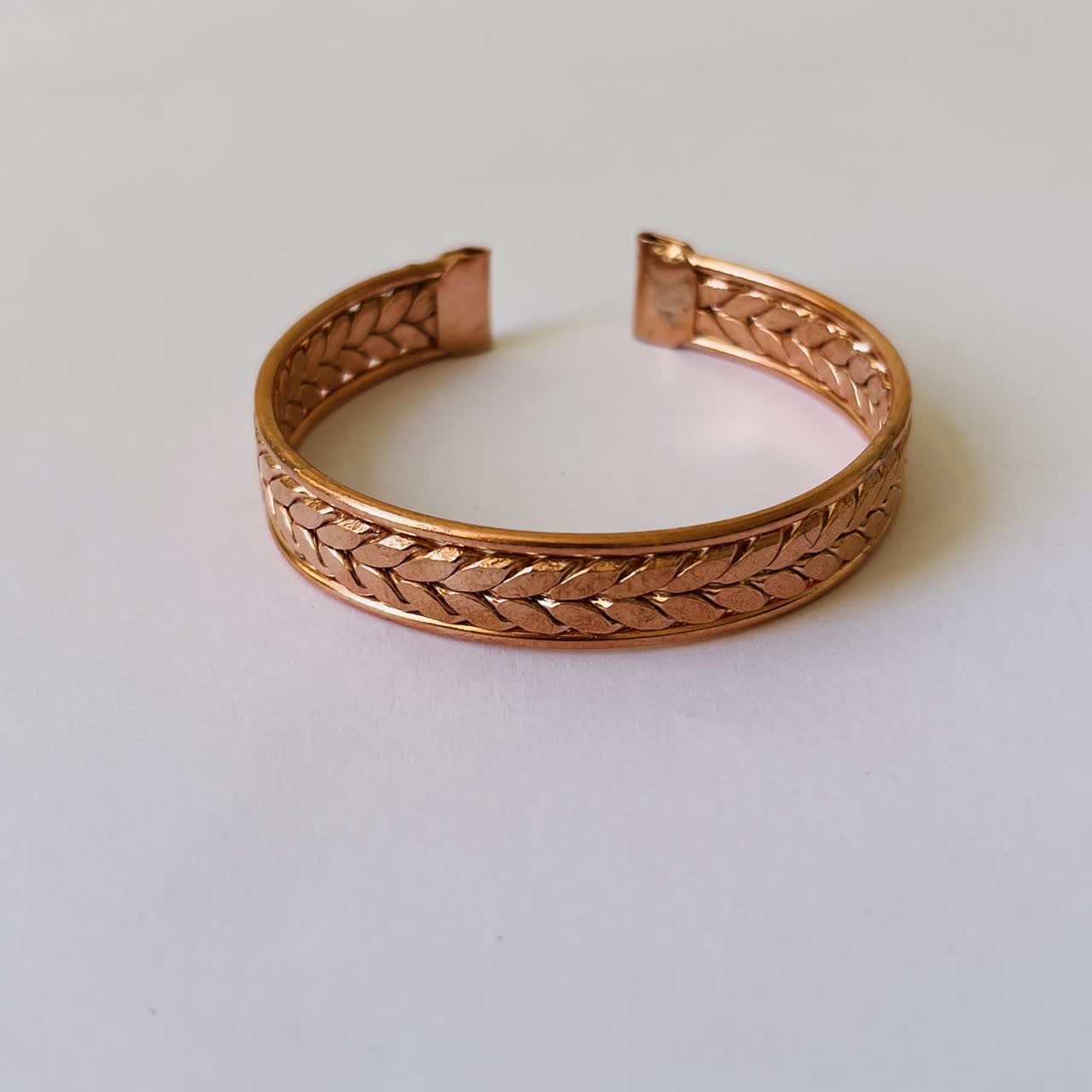 Double Twist Copper Bracelet – Unisex, Adjustable & Pure Copper