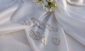طقم مجوهرات نحاس فاخر للعروس